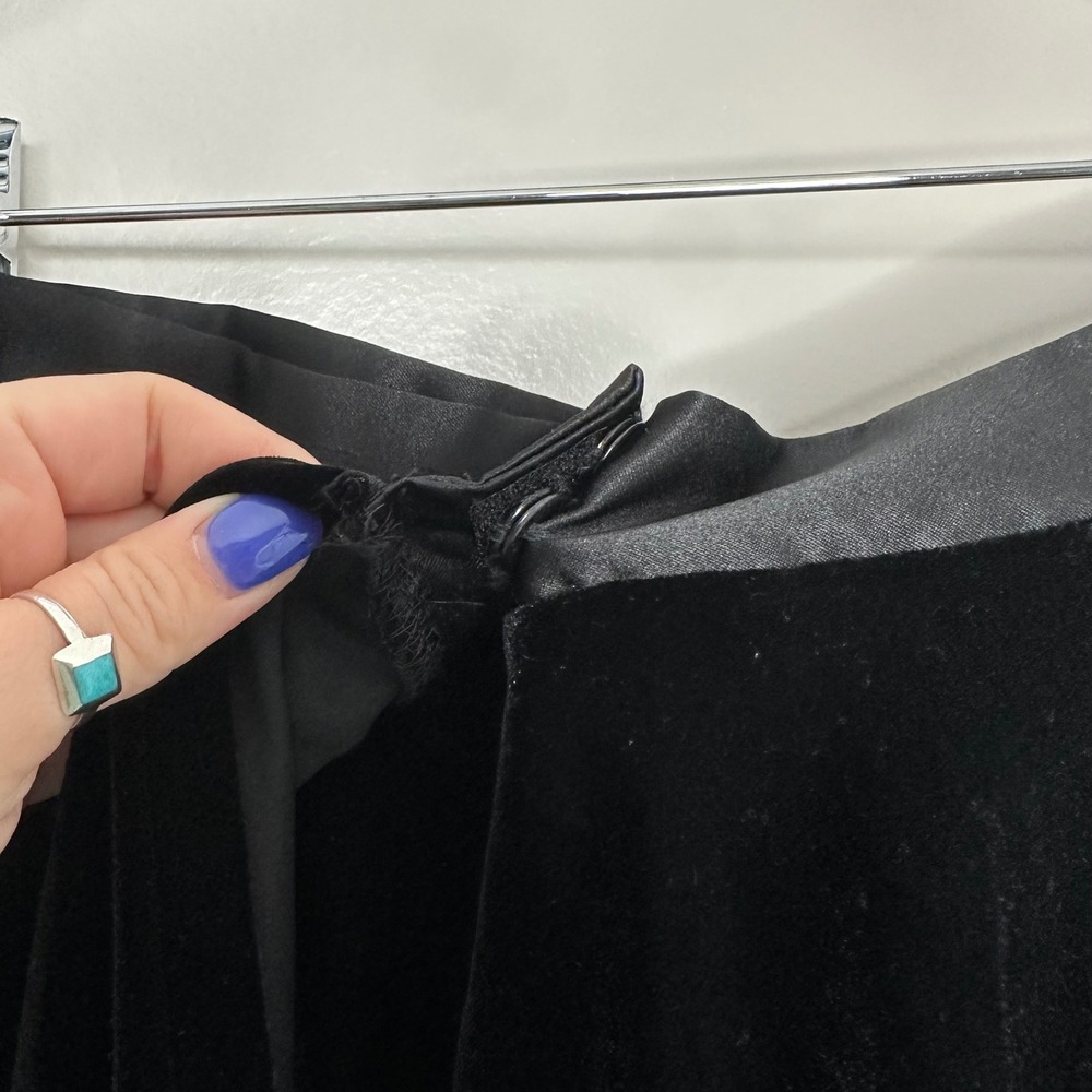 Rivar's Women's Black Velvet Midi Skirt‎ Satin Waistband Flared Skirt 9/10 90's - Picture 5 of 5